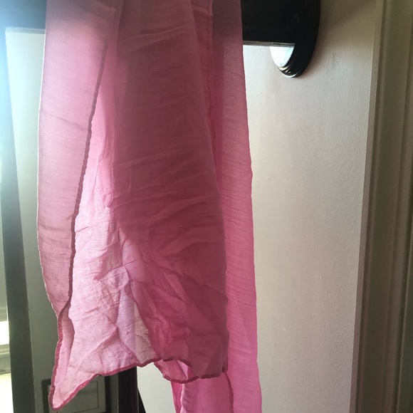Pink Lightweight Scarf Shawl Sarong - Picture 3 of 3